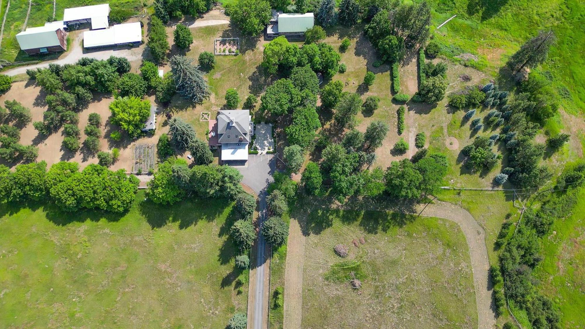 Kettle Falls Gardenview Estate Bed And Breakfast מראה חיצוני תמונה